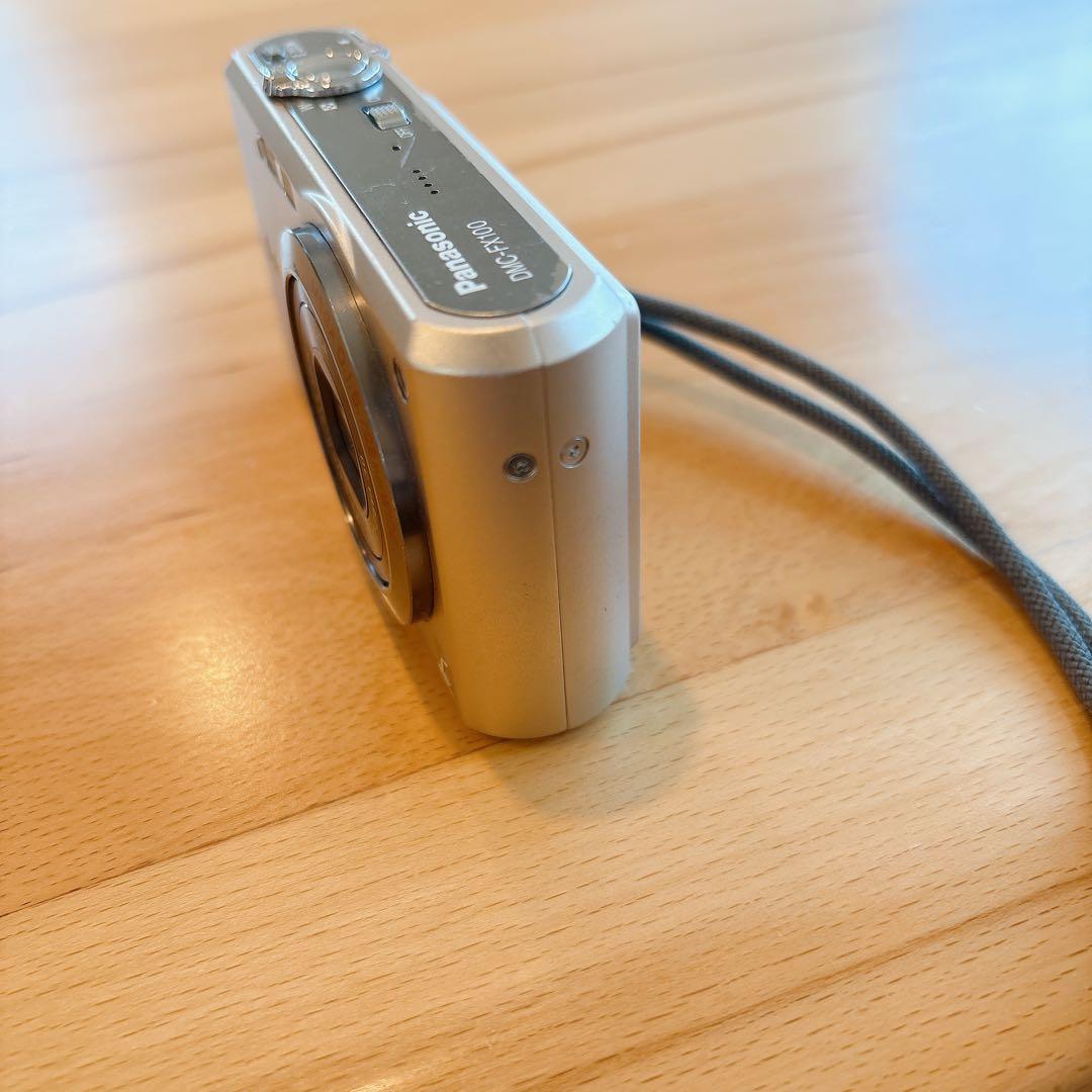 DMC-FX100 LUMIX パナソニック　デジカメ