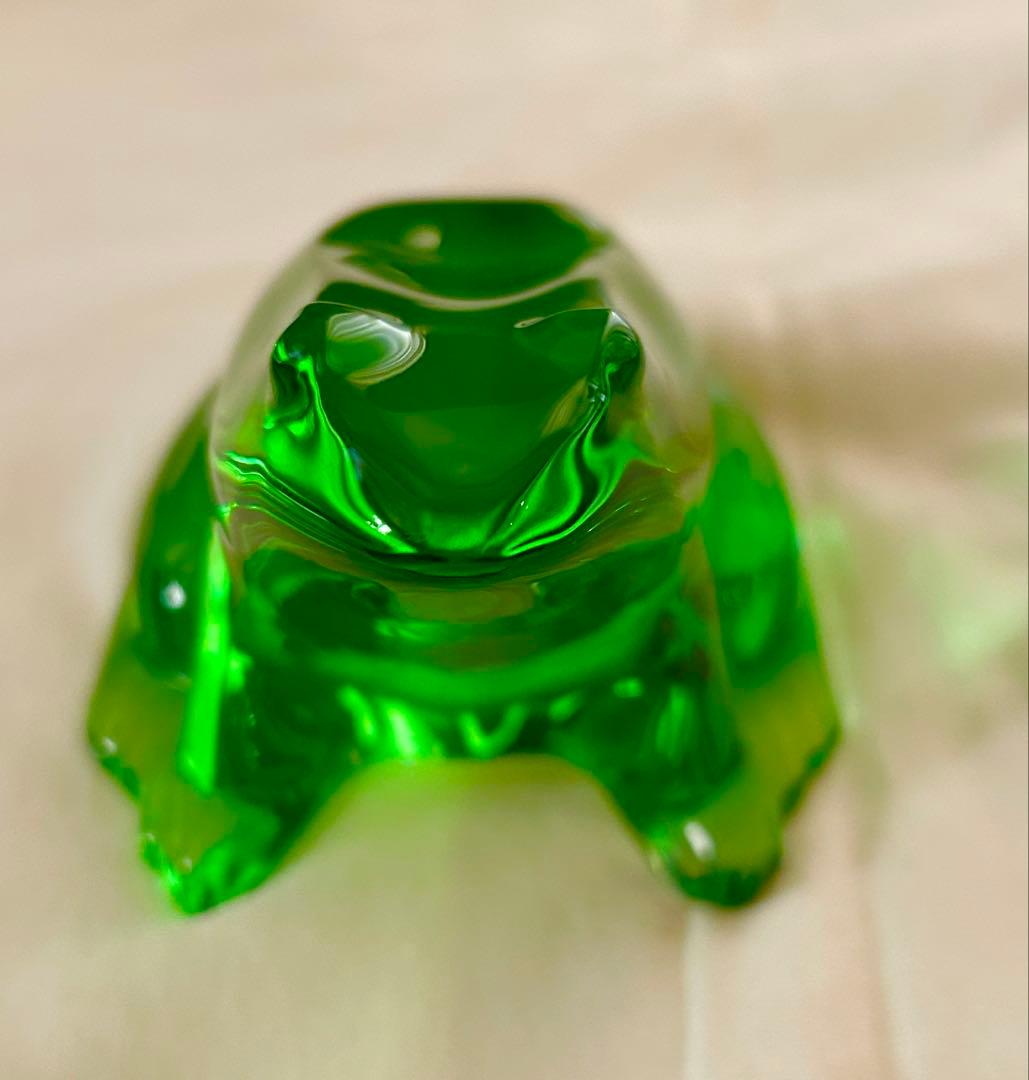 ブ*イ様 バカラ　クリスタル　カエル　透明緑色