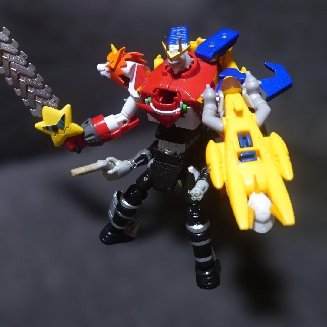 デジモンクロスウォーズ　シャウトモン等　フィギュア