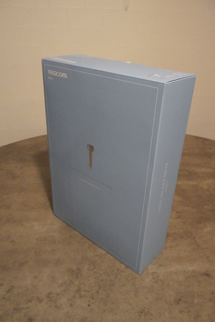 新品 テスコム マイナスイオンドライヤー TD863A-W