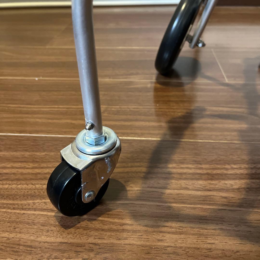 試着のみの未使用✳︎ ポチの車イス アルミニウム製 犬用　小型犬　シルバー　軽量