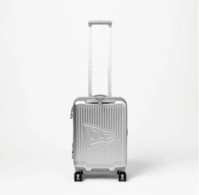 新品　NEWERA　33-38L キャリーケース SMALL シルバー