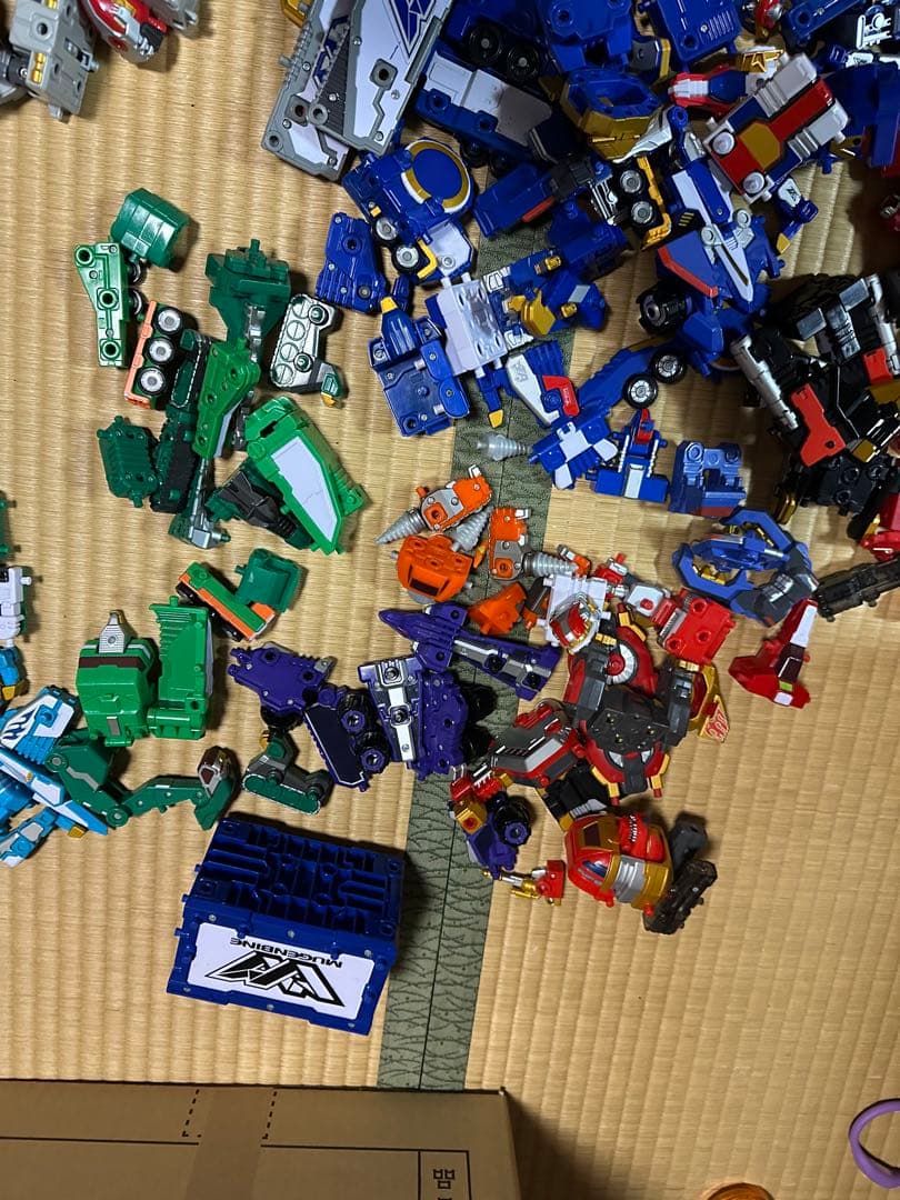 ムゲンバイン　18体　パーツ多数