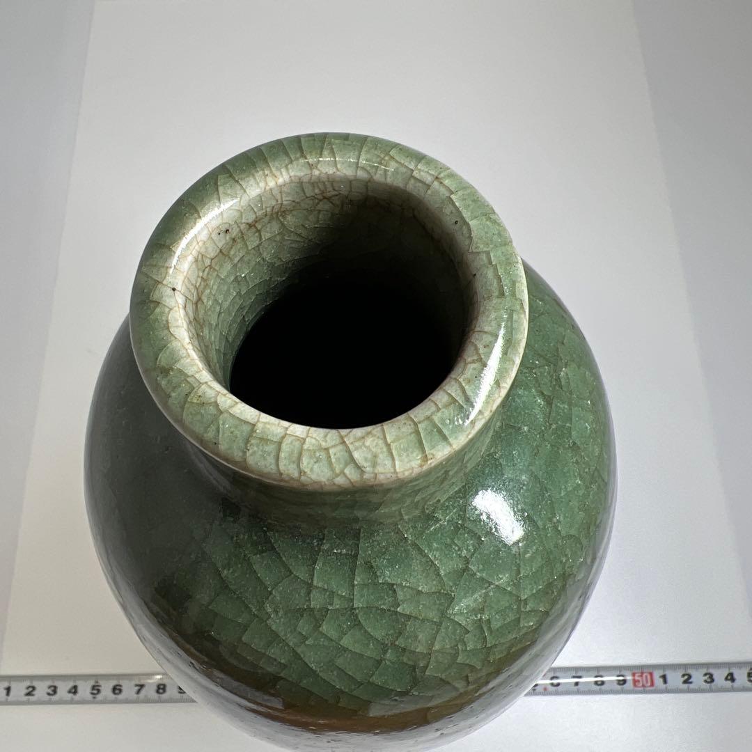 中国明時代　七官青磁花瓶　高さ29.5㎝ 東Y7-0605①