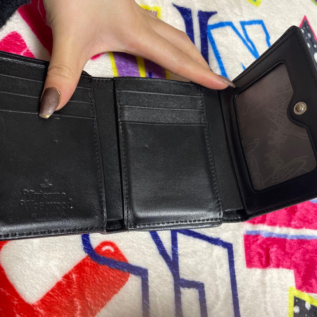 ヴィヴィアン・ウエストウッド　ブラック　三つ折り財布