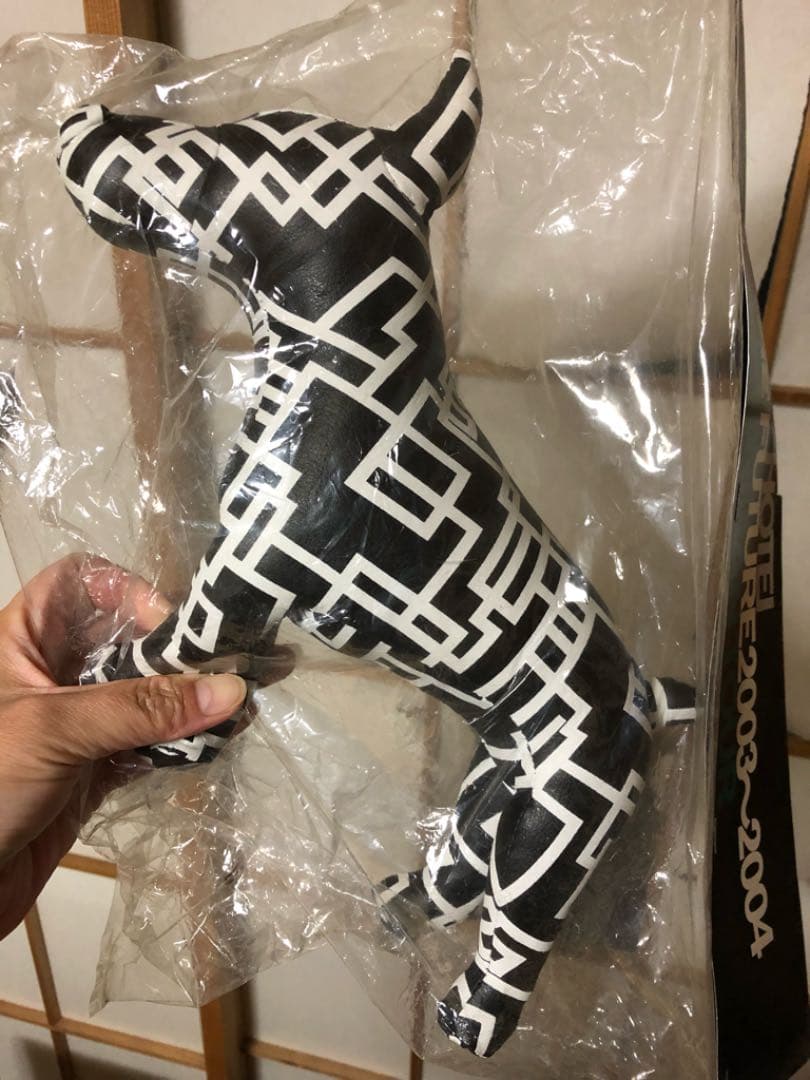 布袋寅泰  ライブグッズ  ドーベルマン人形