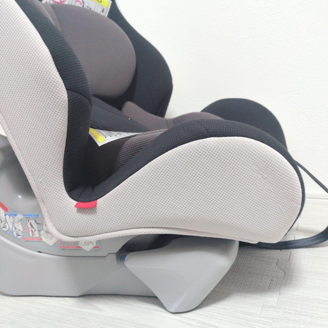 ✨️美品✨️Combi コンビ ママロンCD　チャイルドシート