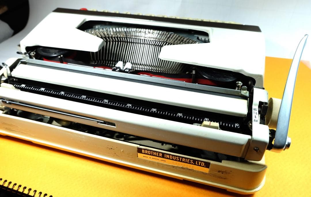 昭和レトロ　希少　BROTHER Valiant 413 ひらがなタイプライター