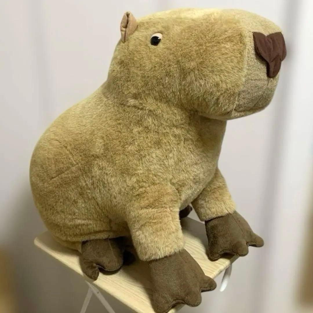 超大型　実物サイズ　カピパラ　ぬいぐるみ
