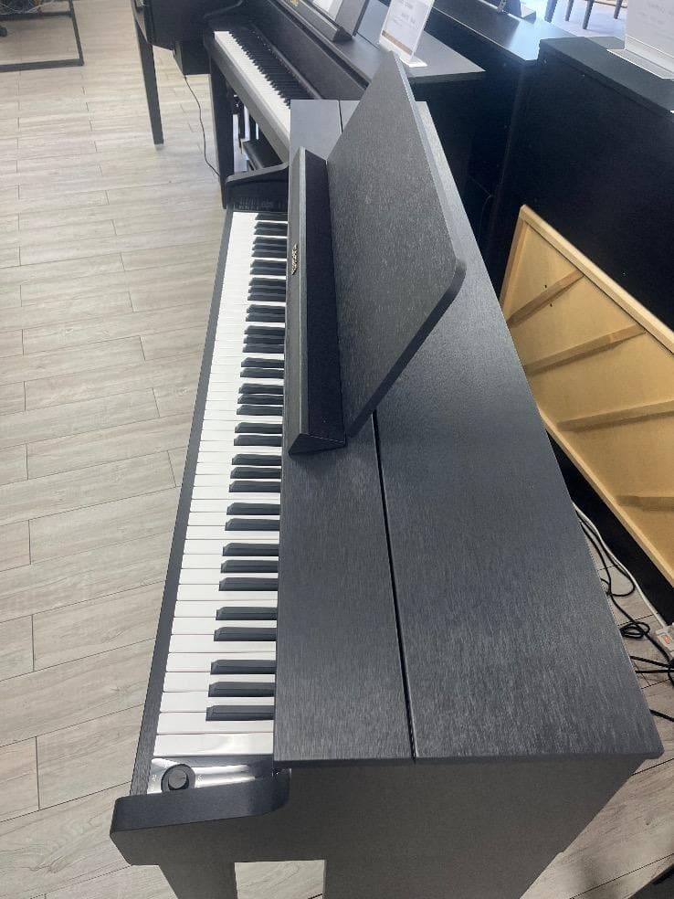 ★77109【電子ピアノ】CASIO　GP310BK　24年製