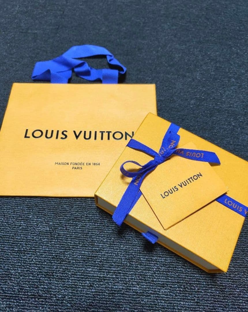 Louis Vuitton ルイヴィトン　ヴァージル・アブロー キーケース