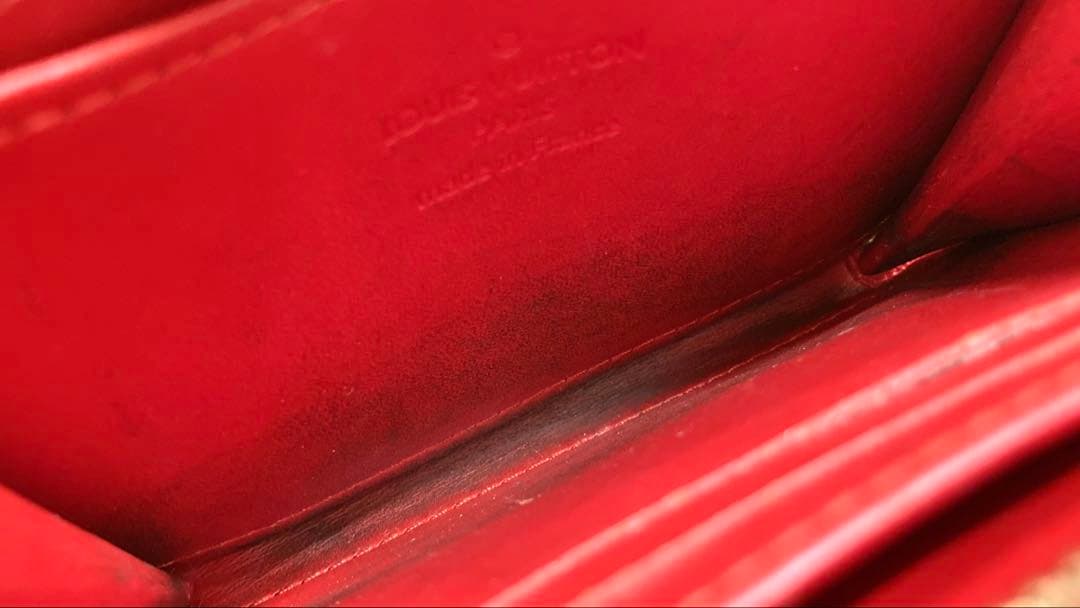 LOUIS VUITTON モノグラム ヴェルニ ジッピーパスケース