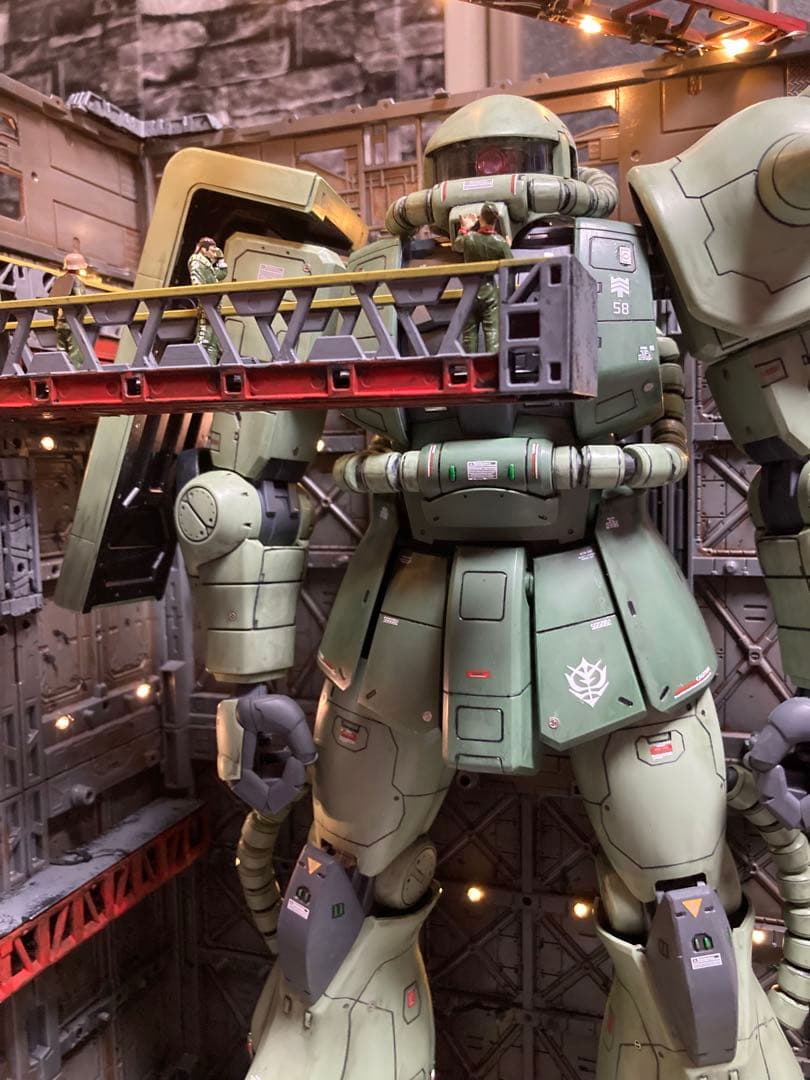 メガサイズガンダム&ザク