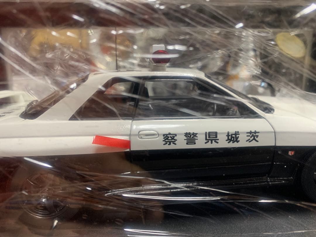 Nissan Skyline GT-R (R32) ポリスカー 限定版