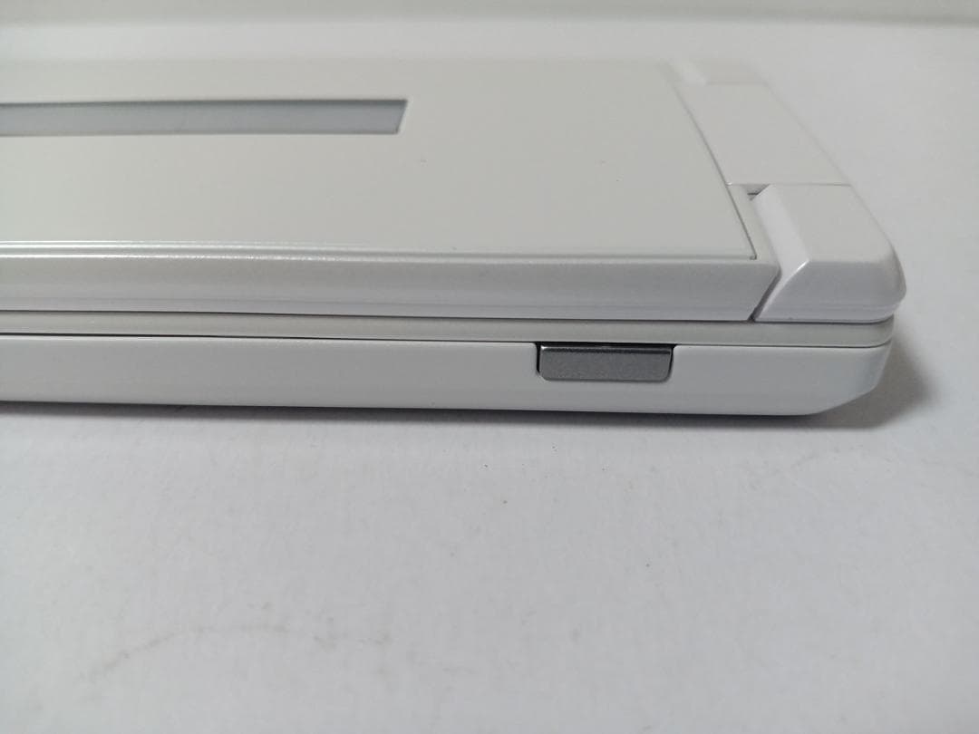 ☆ Y!mobile AQUOS ケータイ4 A206SH ホワイト