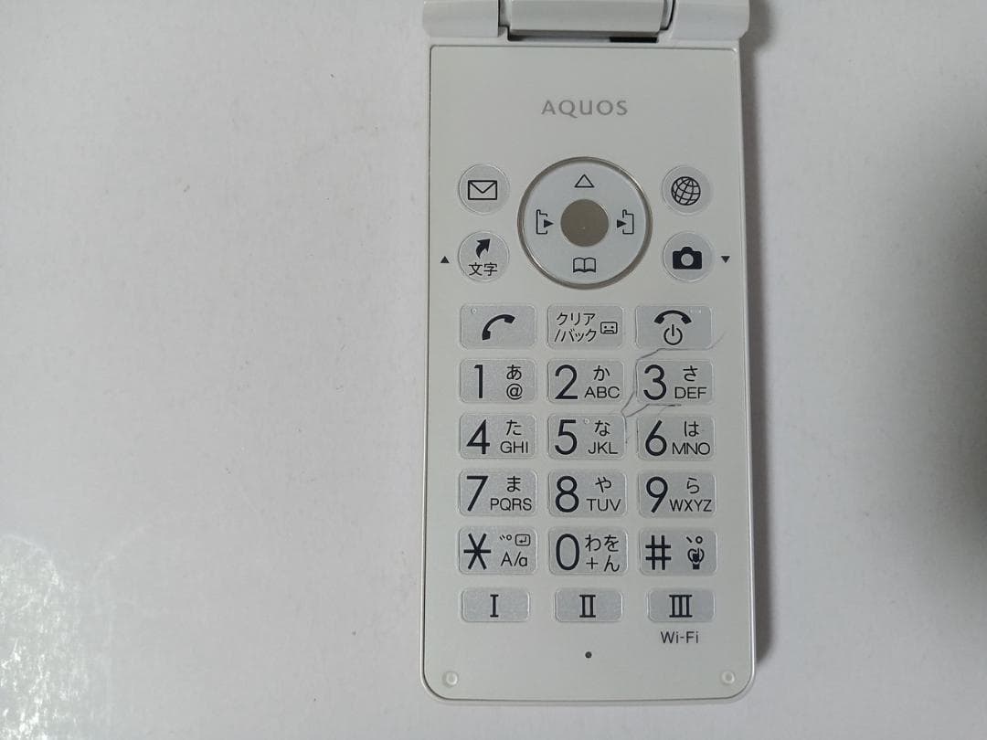 ☆ Y!mobile AQUOS ケータイ4 A206SH ホワイト