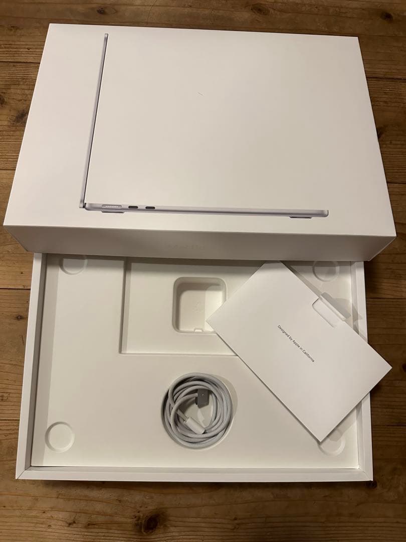 MacBook Air M2 512GBシルバー