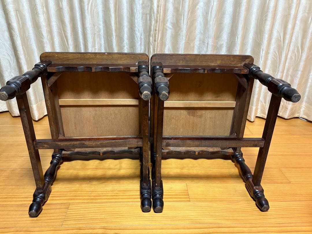 ヴィンテージ 鋲打ち　椅子　ベルベット張り　レトロ　チェア 2脚