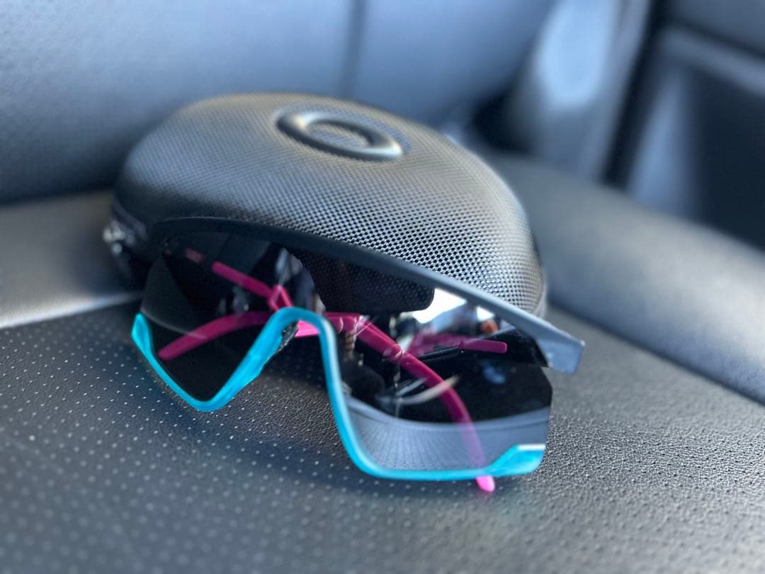Oakley BXTRスポーツサングラス ケース付き
