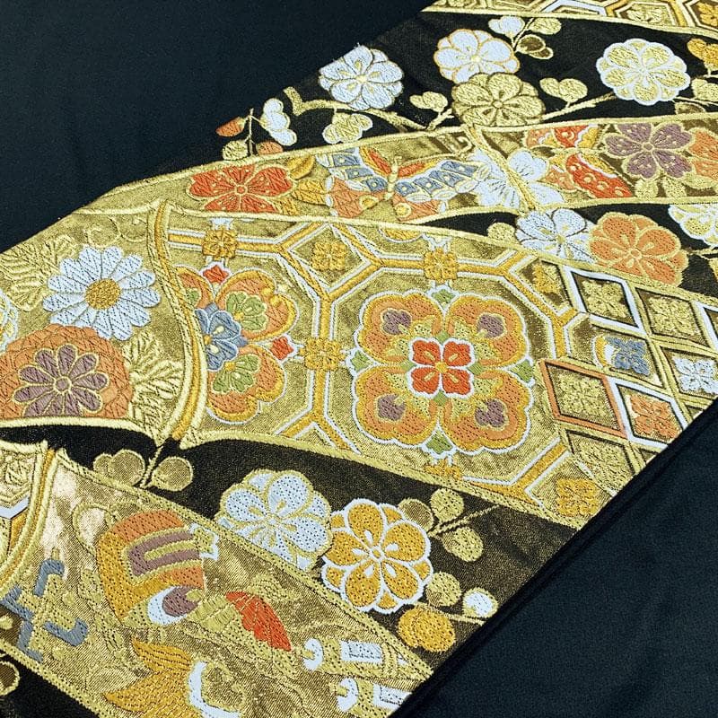 301y9◆古典柄 袋帯 正絹 宝尽くし梅竹花菱蝶々蜀江文◆美品 成人式