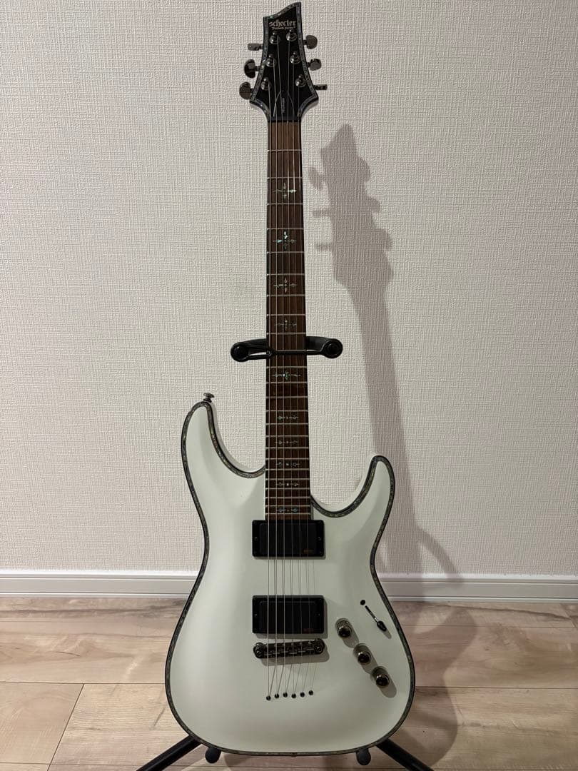 ギター SCHECTER C-1 HellRaiser AD-C-1-HR (WHT)