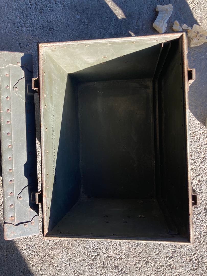 緑　ビンテージボックス ミリタリーボックス？