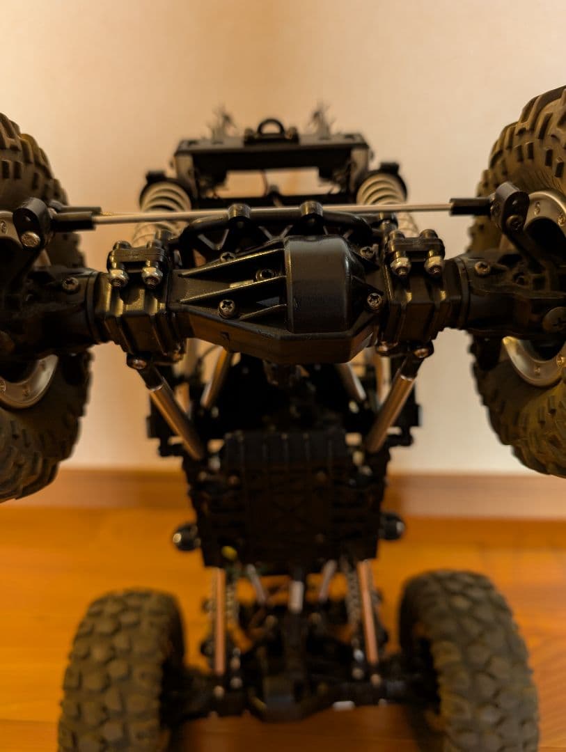 タミヤ　CR-01　 ランドクルーザー40　 純正新品バッテリー、予備タイヤつき