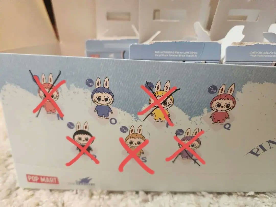 ☆１体1,700円です☆正規品 ラブブ LABUBU イニシャル　ペンダント☆ミ