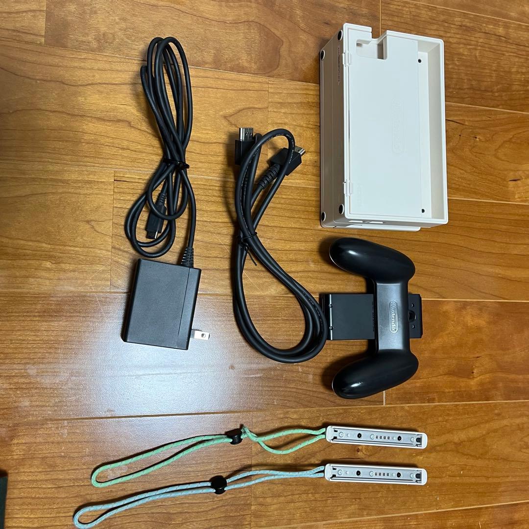 こ*た様 Nintendo Switch　あつ森デザイン＋Joy-Con (L)