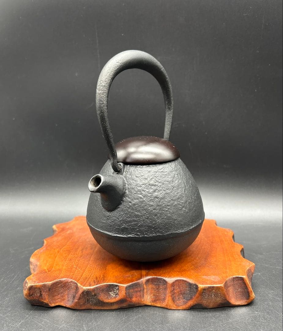 南部鉄器　急須　Roji ロジアソシエイツ　鉄瓶　たまごのこ　木蓋