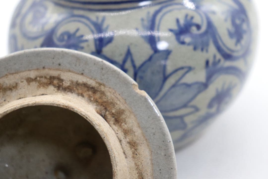 古安南　染付壺　花卉紋　送料込み250820