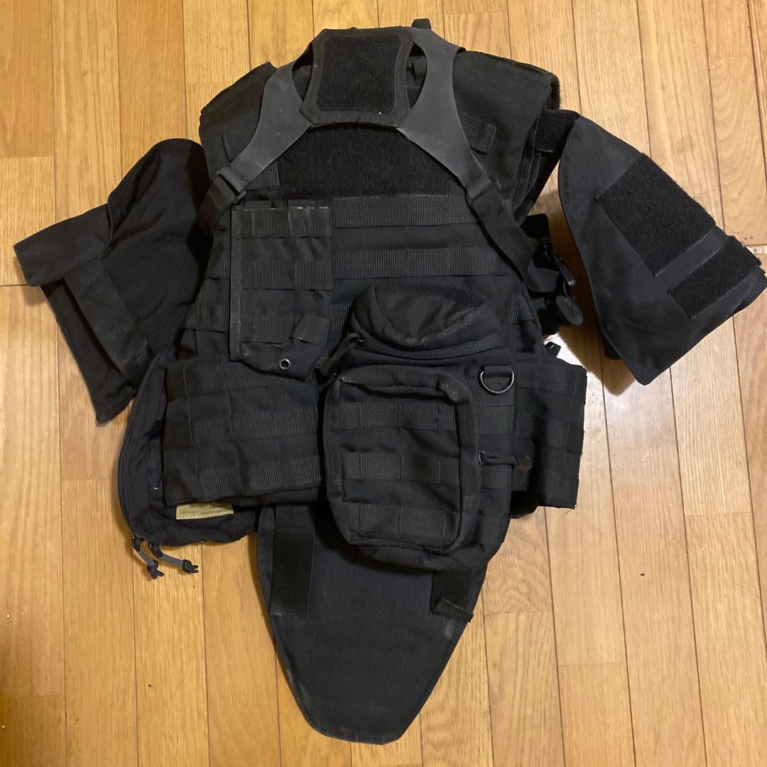 サバゲー/コスプレ用ボディアーマー➕チェストリグ➕ヘルメットセット