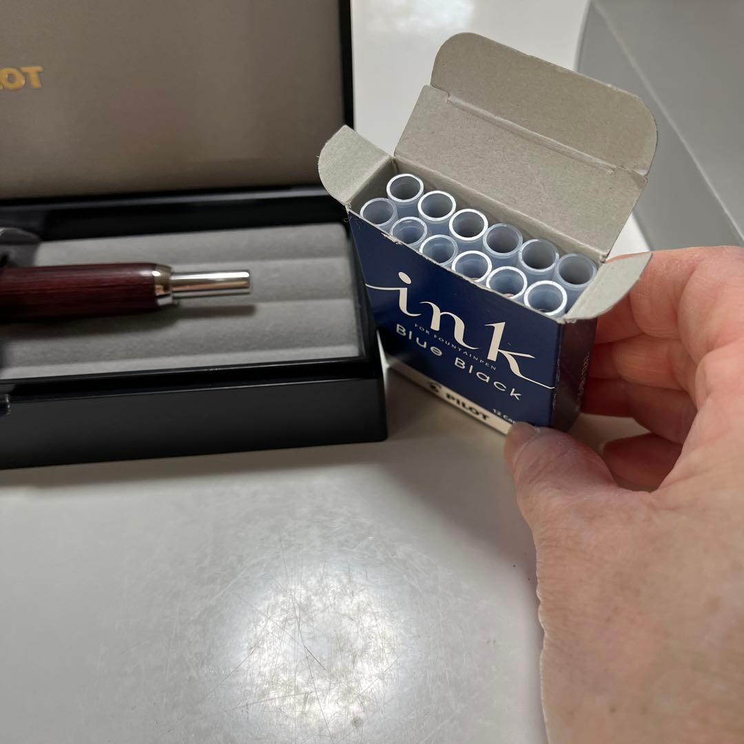 pilot キャップレス k18木製 万年筆　M