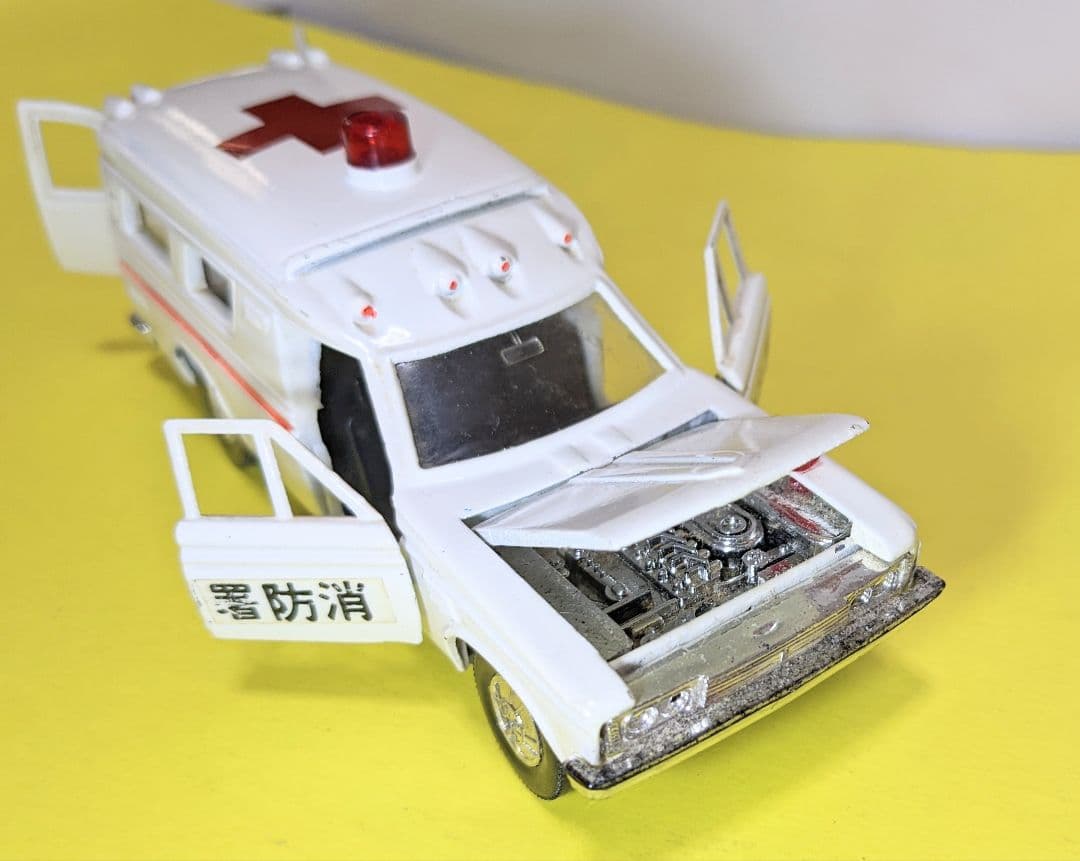 昭和当時物　ヨネザワトイズ　トヨペットクラウン　AMBULANCECAR