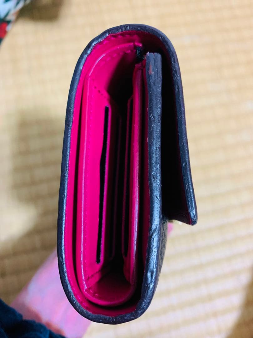 LOUIS VUITTON ルイ・ヴィトン　カプシーヌ　コンパクト　三つ折り財布