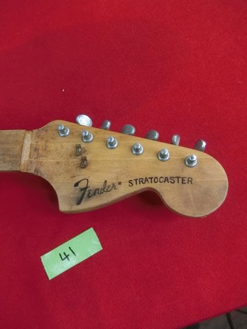 41：Fender Stratocaster エレキギター 部品取りジャンク