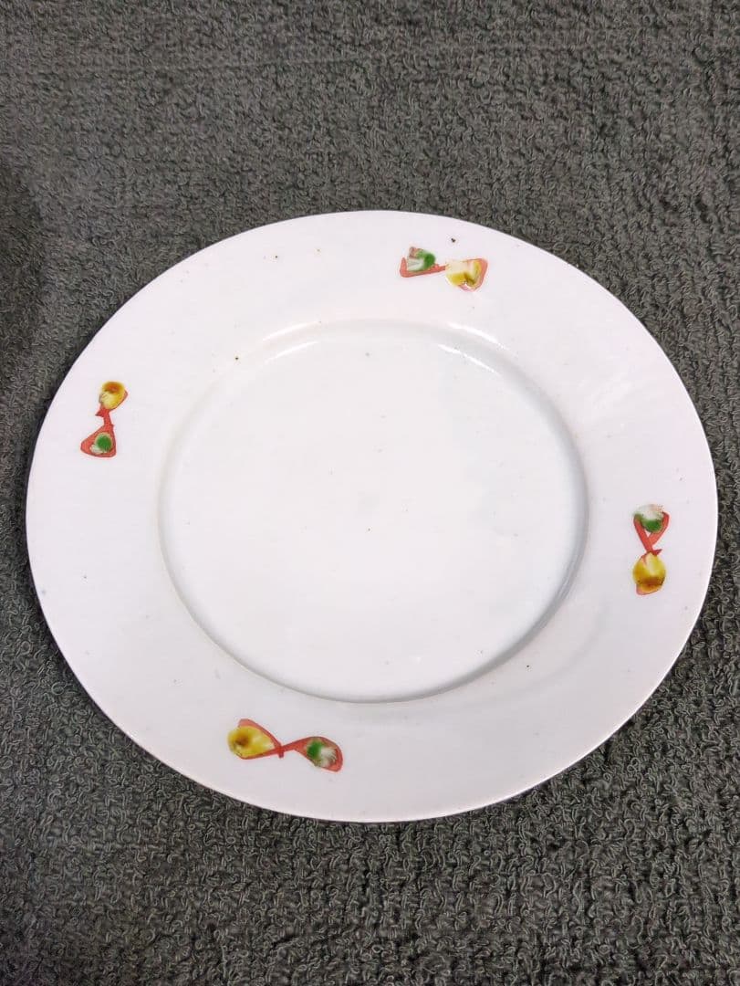 岡晋吾さんの取り皿◯2枚です。