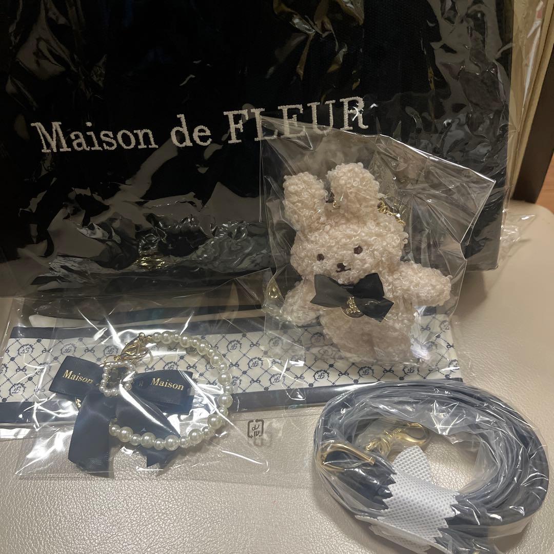 新品　Maison de FLEUR 　黒バッグ　 福袋2026