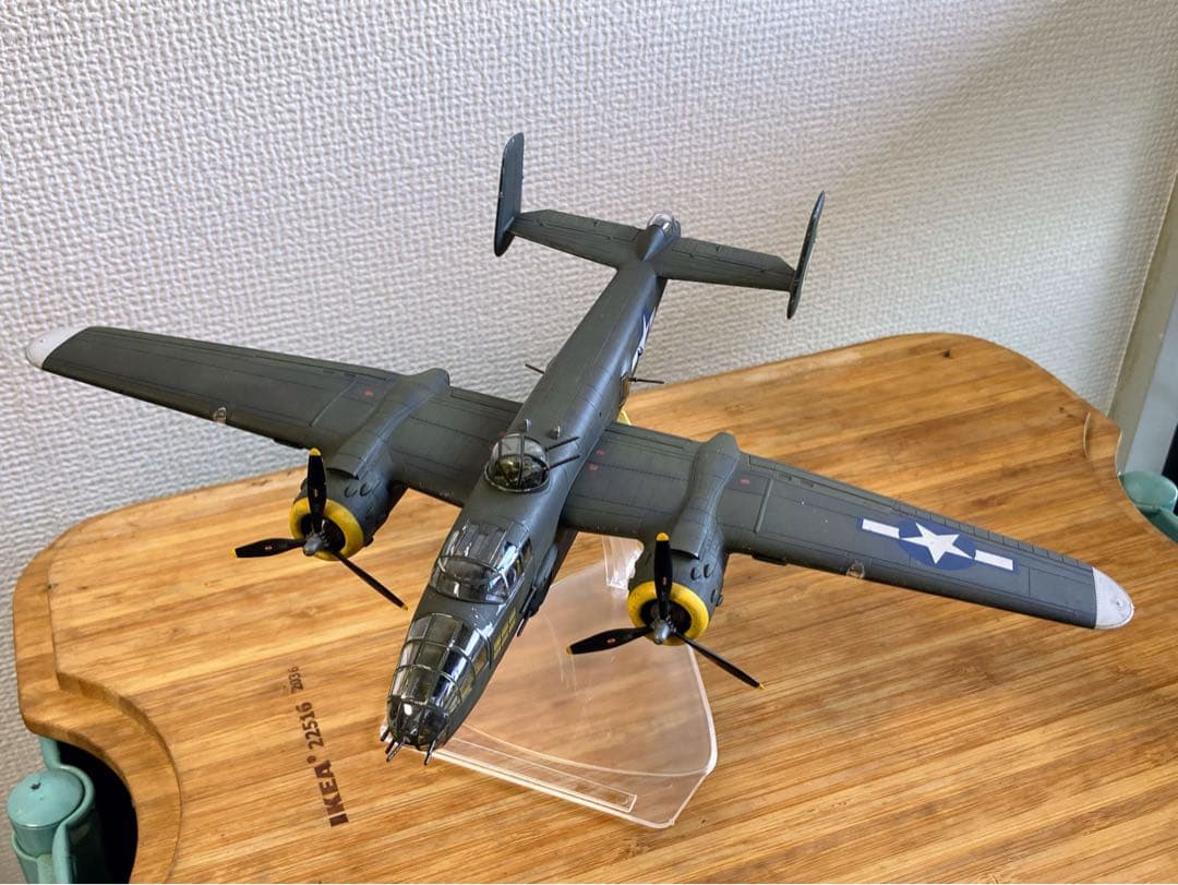 ハセガワ 1/72 B-25 飛行状態完成品