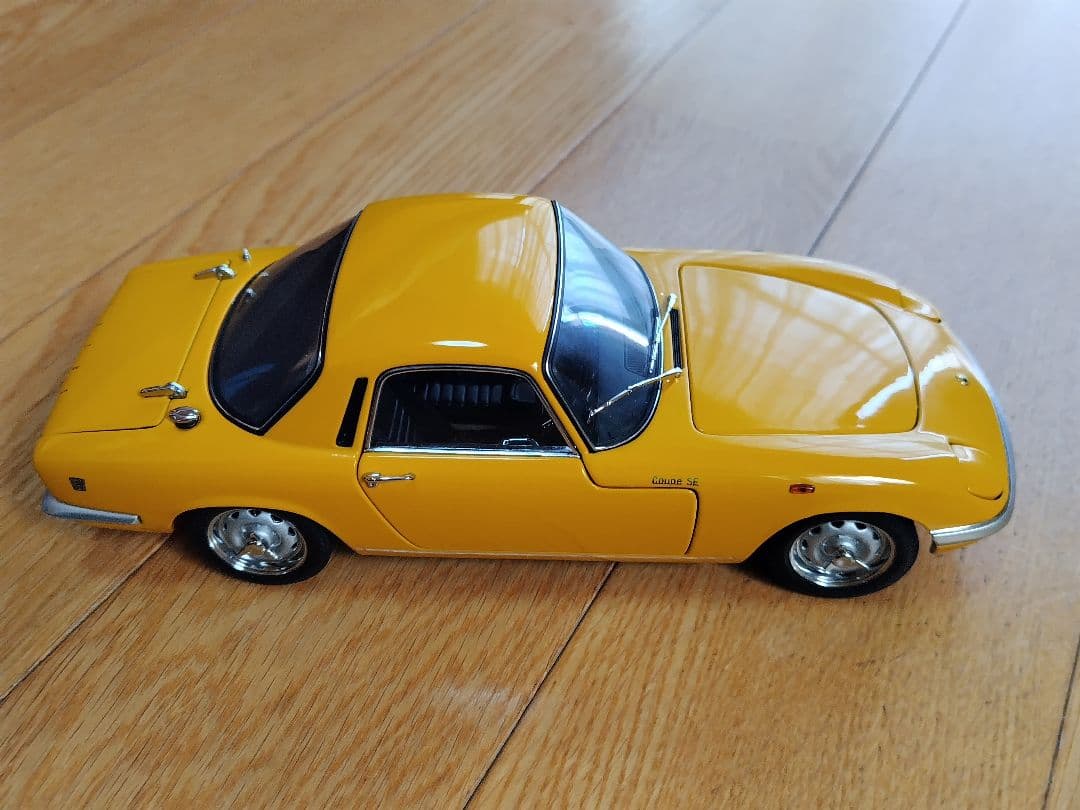 AUTOart「LOTUS ELAN S/E COUPE」1:18