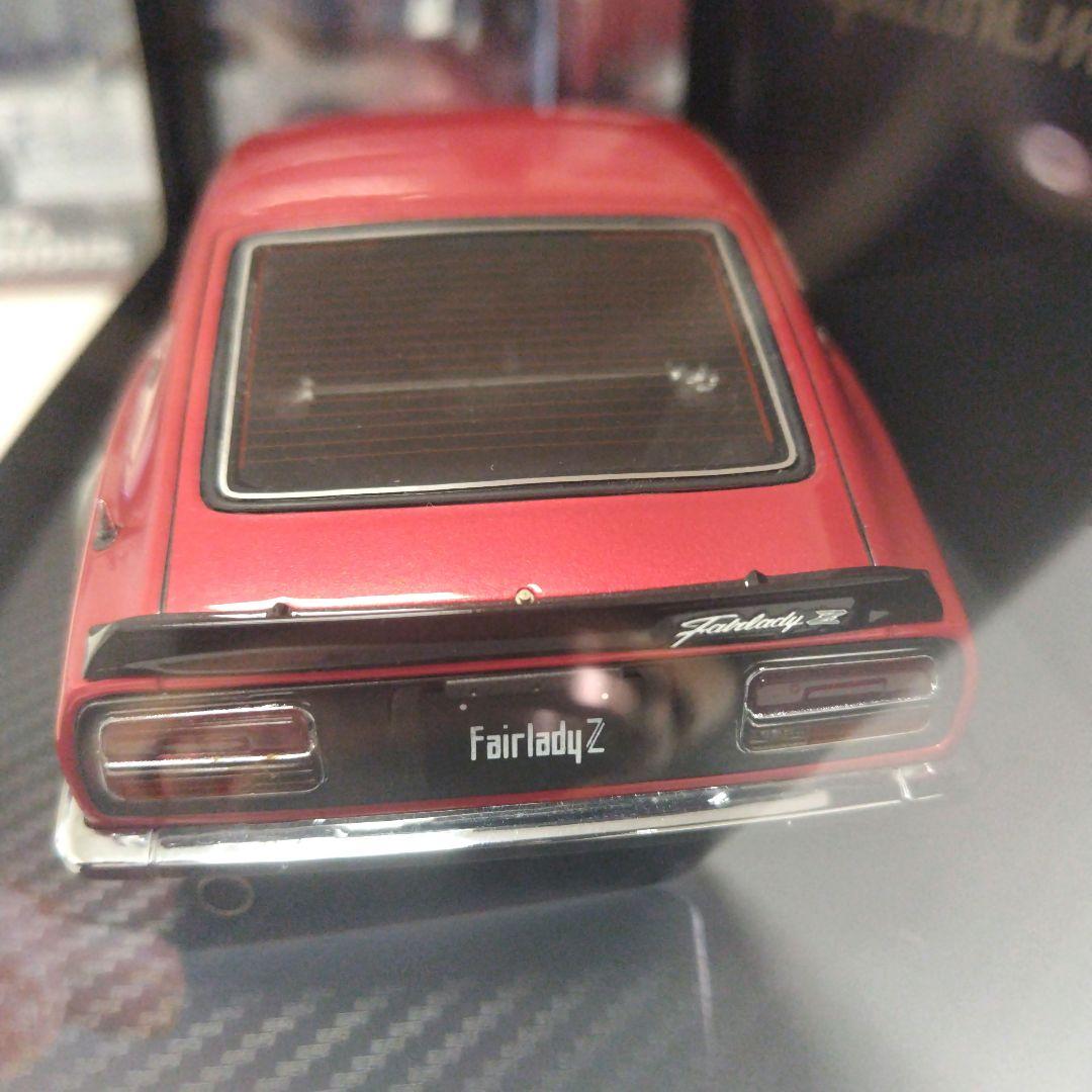 イグニッションモデル　1/18 日産フェアレディZ S30 メタリックレッド