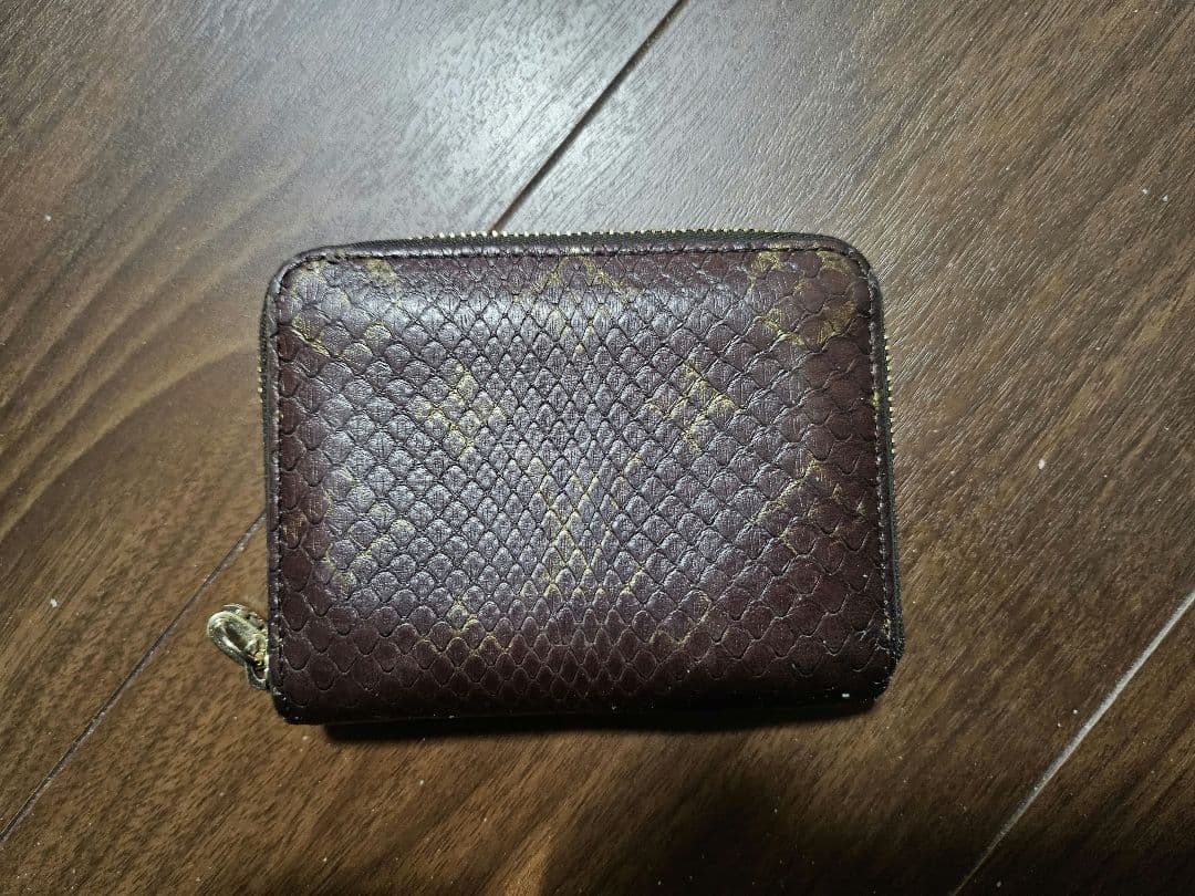 Louis Vuitton　ジッピー　パース　パイソン