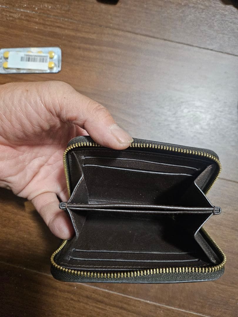 Louis Vuitton　ジッピー　パース　パイソン