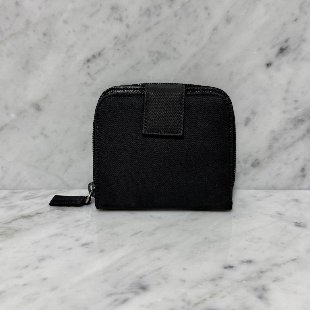PRADA プラダ 二つ折り財布 ナイロン ブラック 黒 ジップ トライアングル