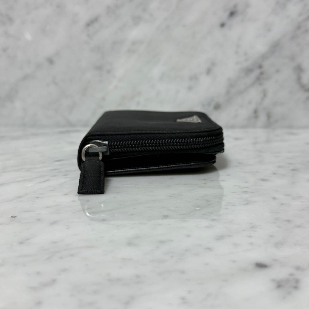 PRADA プラダ 二つ折り財布 ナイロン ブラック 黒 ジップ トライアングル