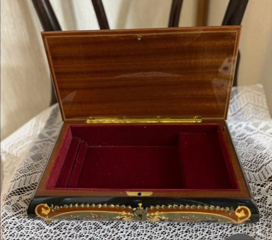 FPF★装飾的な木製オルゴールボックス★ イタリア製 象嵌 オルゴール★