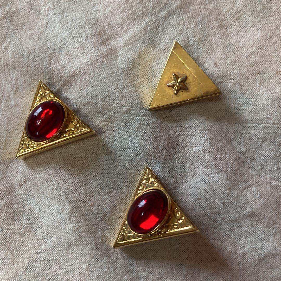 襟先　飾り　3点セット 内1点止めネジ無し　金色メタル