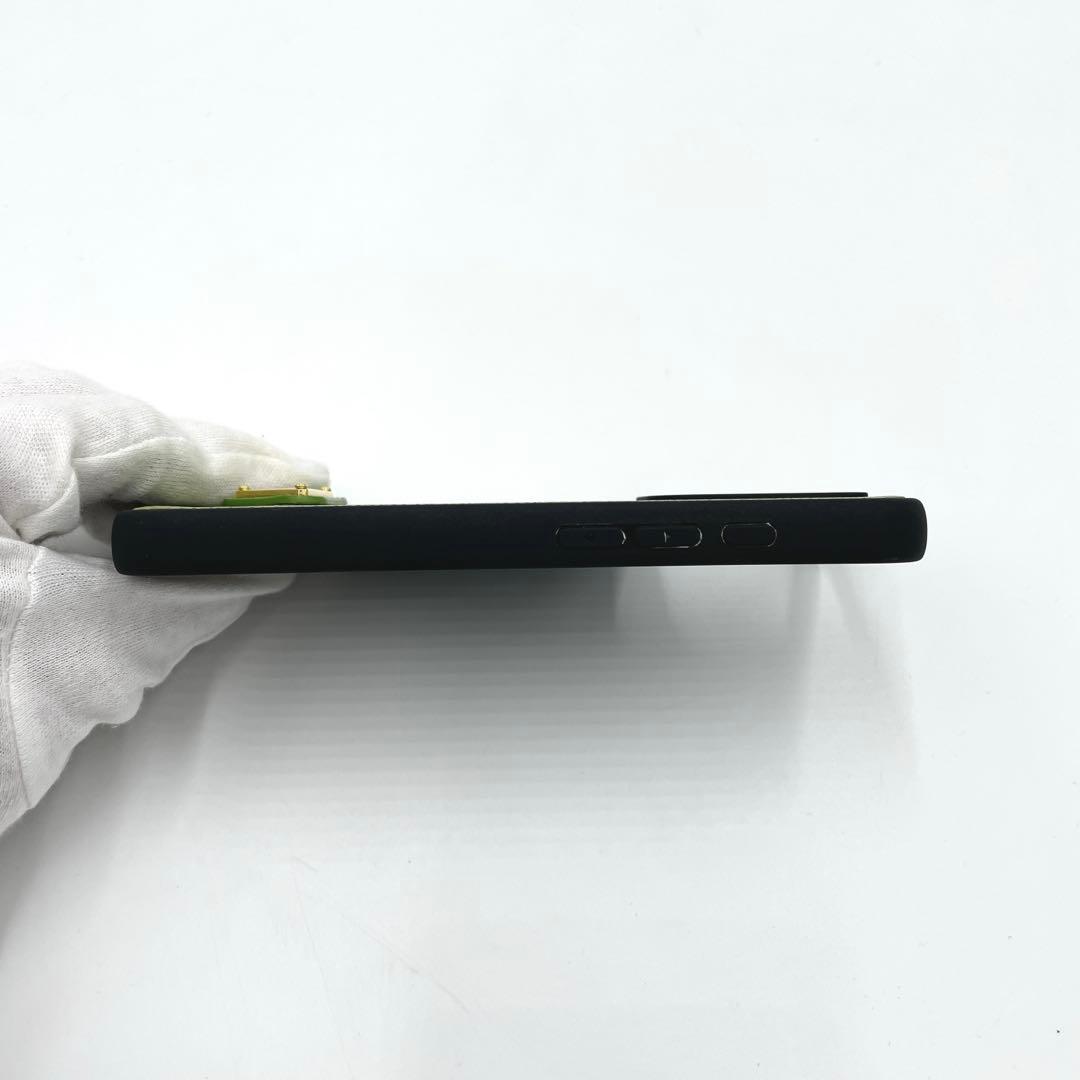 【ほぼ未使用】PRADA iPhone16 スマホケース