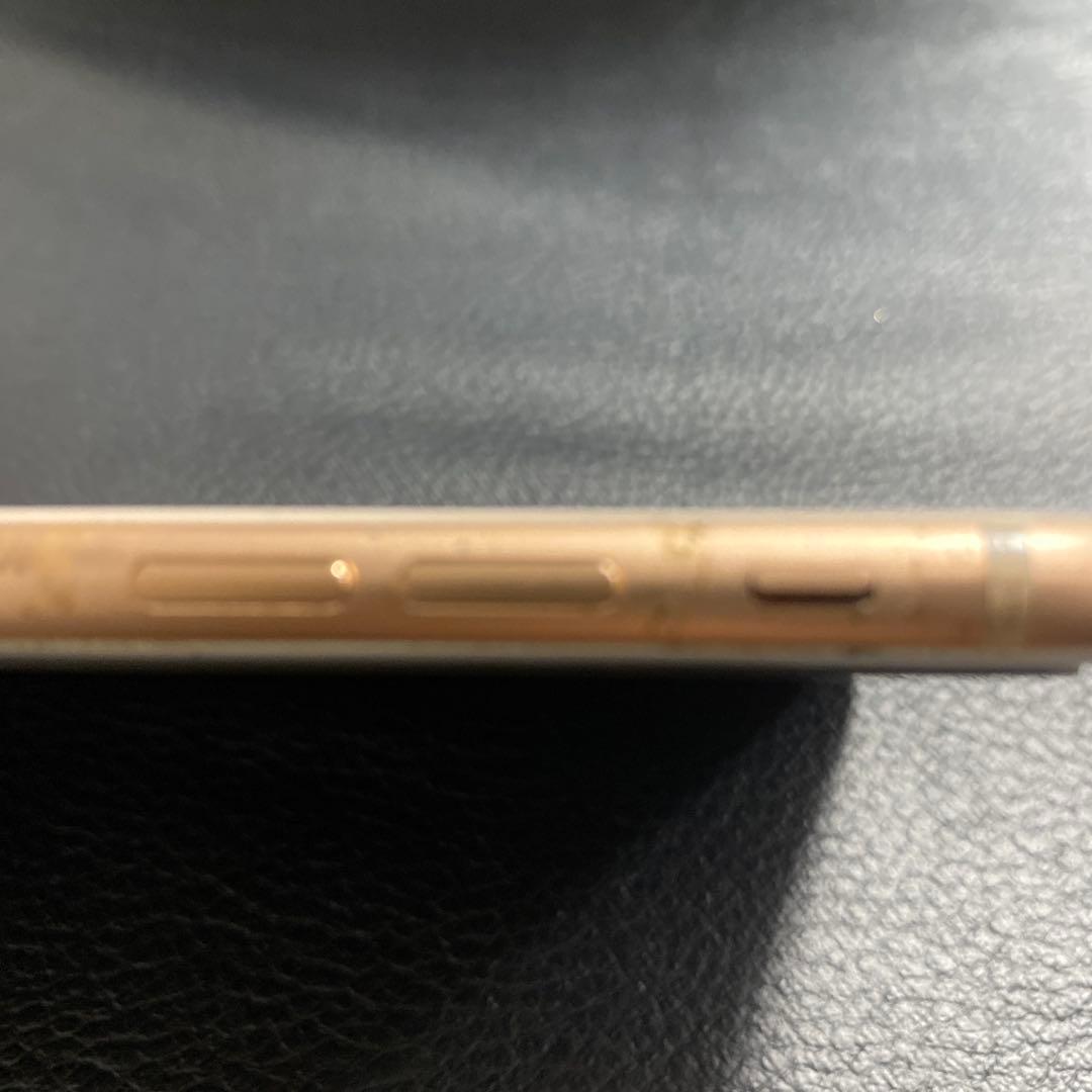 iPhone 8 Plus 64GB（カラー：GOLD）