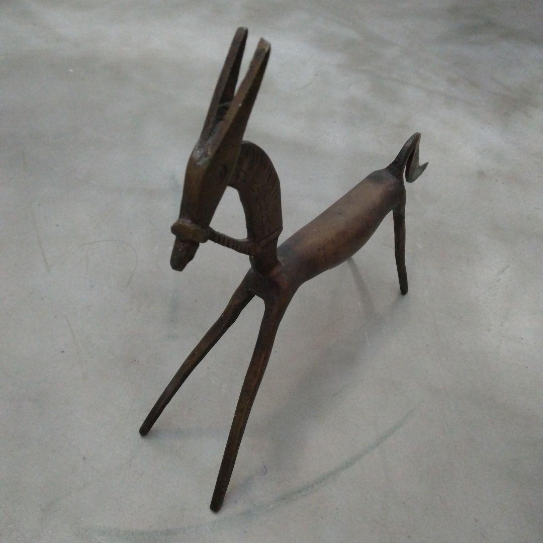 金属製　馬の彫刻 　ブロンズ　オブジェ　アンティーク　ビンテージ